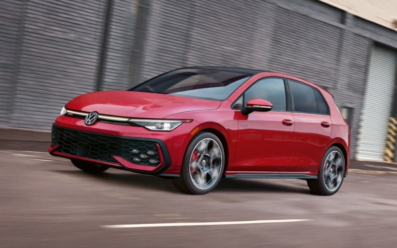 How the 2025 Volkswagen Golf GTI's DCC Adaptive Chassis Control